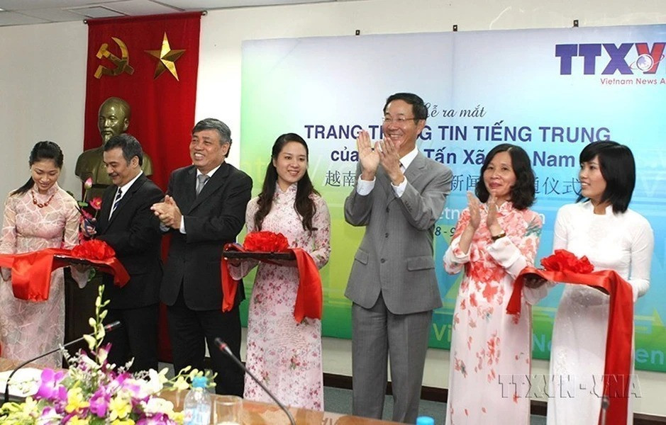 Chiều 28/9/2010, Thông tấn xã Việt Nam chính thức khai trương trang thông tin tiếng Trung Quốc qua địa chỉ truy cập http://www.news.vnanet.viet nam và http://cn.vietnamplus.vn. (Ảnh: Nhật Anh/TTXVN)