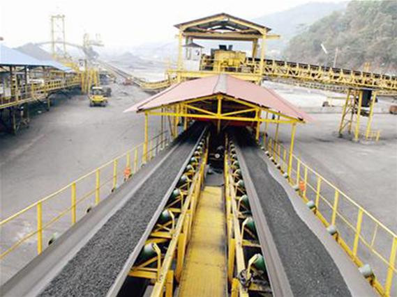 Theo lãnh đạo TKV, nếu không điều chỉnh giá than cho sản xuất điện, ngành than sẽ lỗ 3,1 nghìn tỷ đồng - Ảnh: P.V Theo lãnh đạo TKV, nếu không điều chỉnh giá than cho sản xuất điện, ngành than sẽ lỗ 3,1 nghìn tỷ đồng - Ảnh: P.V