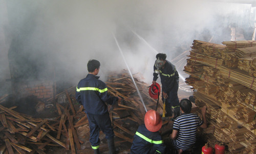 Nỗ lực dập lửa. Nỗ lực dập lửa