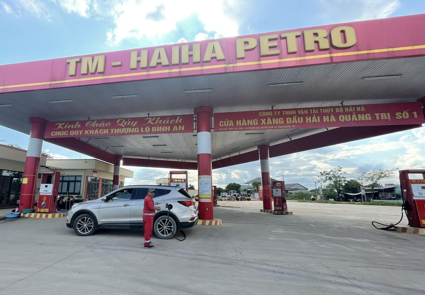 Công ty TNHH Vận tải Thủy bộ Hải Hà là một trong những doanh nghiệp đang bị âm vốn khá nhiều (Ảnh: Nguyễn Bằng). Công ty TNHH Vận tải Thủy bộ Hải Hà là một trong những doanh nghiệp đang bị âm vốn khá nhiều (Ảnh: Nguyễn Bằng).