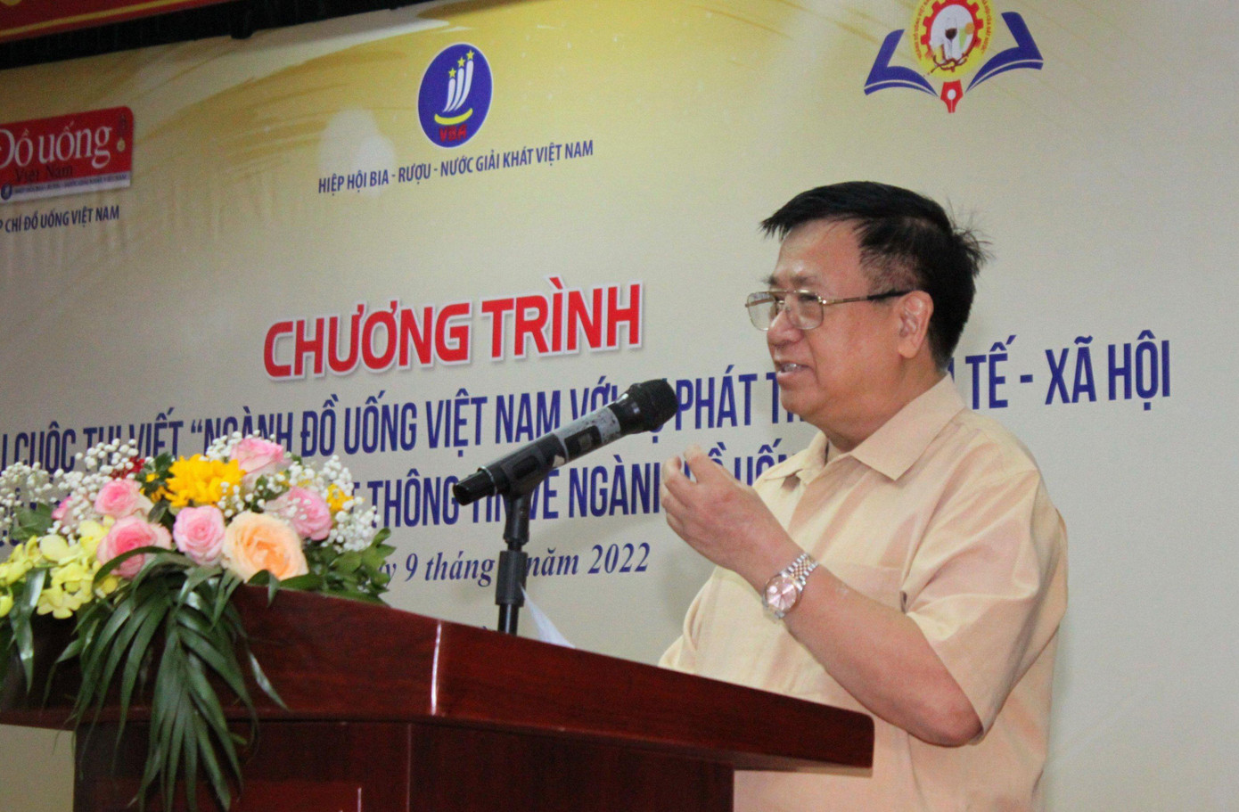 Ông Nguyễn Văn Việt - Chủ tịch Hiệp hội Bia - Rượu - Nước giải khát Việt Nam phát biểu về tiêu chí cuộc thi Ông Nguyễn Văn Việt - Chủ tịch Hiệp hội Bia - Rượu - Nước giải khát Việt Nam phát biểu về tiêu chí cuộc thi