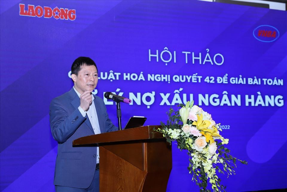 Ông Trần Minh Đạt, Phó Tổng Giám đốc Ngân hàng Thương mại Cổ phần Quân đội (MB Bank) phát biểu tại hội thảo.