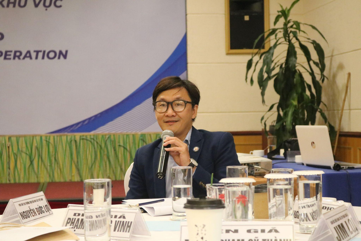 TS Phạm Sỹ Thành TS Phạm Sỹ Thành