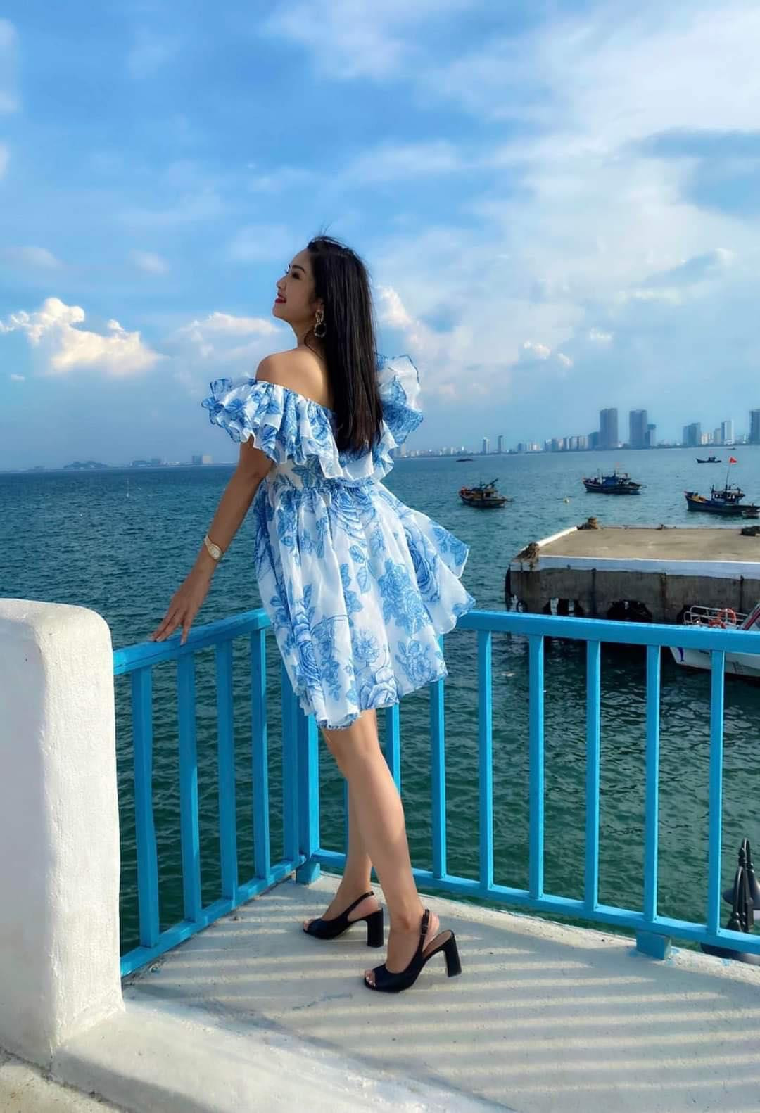 Bức ảnh mới đăng trên trang cá nhân của NSND Thu Hà khiến nhiều người ngạc nhiên về sự trẻ trung bất chấp thời gian của chị.