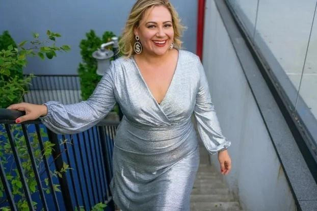 Jannese có thu nhập ổn định hàng tháng từ nhiều nguồn.