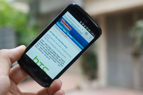 Chip Qualcomm S4, tốc độ 1GHz, RAM 512 MB