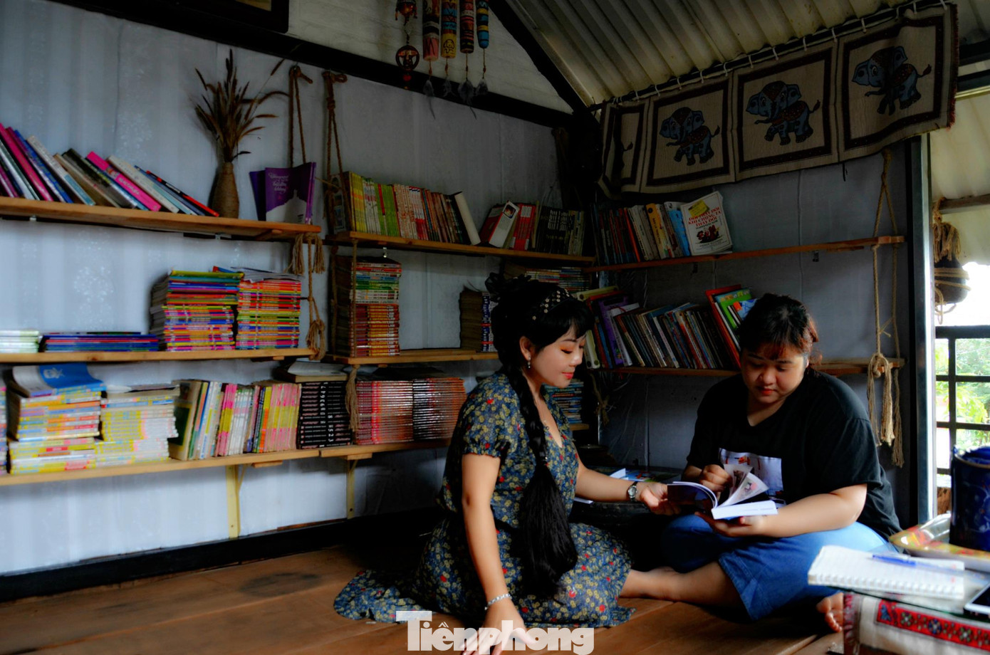 Việc làm đặc biệt ý nghĩa của con gái cố NSND Y Moan ở buôn làng ảnh 4