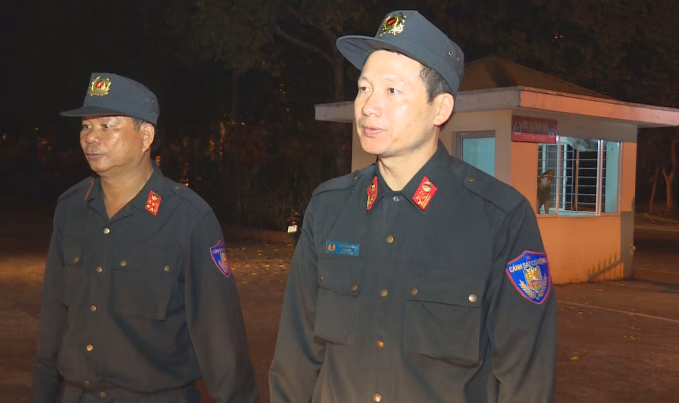 Pháo hoa nổ cạnh trụ sở công an: Lập hồ sơ xử lý 5 đối tượng ảnh 5