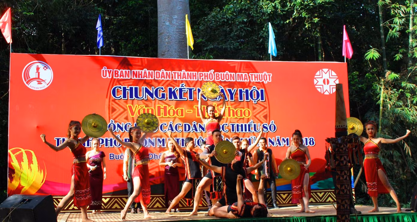 Tây Nguyên: Hấp dẫn lễ hội dưới tán rừng xanh biếc ảnh 8