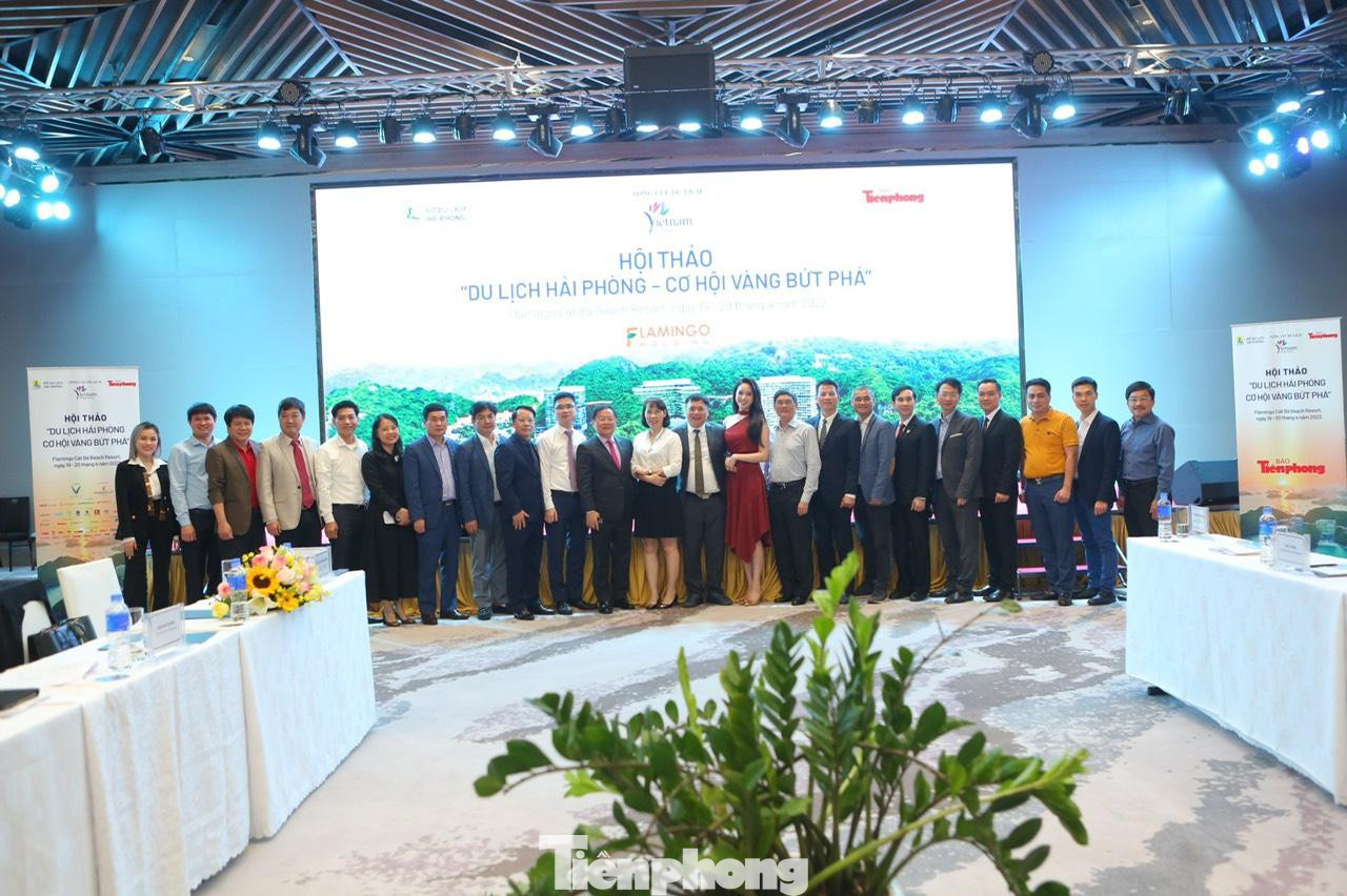 Nhiều đại biểu đóng góp ý kiến cho ngành du lịch Hải Phòng.