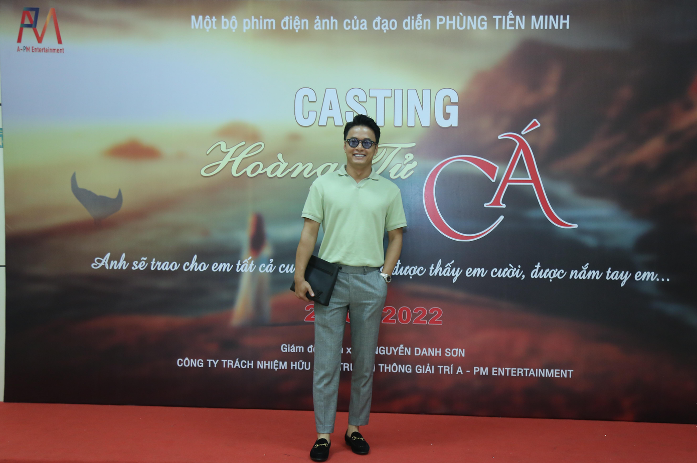 Hồng Đăng ủng hộ đồng nghiệp Tiến Minh lấn sân điện ảnh. Hồng Đăng ủng hộ đồng nghiệp Tiến Minh lấn sân điện ảnh.