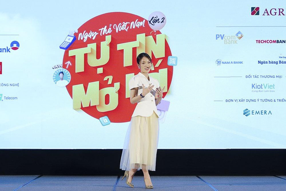 Là MC truyền hình, mới đảm trách vai trò dẫn chương trình "Đường lên đỉnh Olympia" từ năm 2021, Khánh Vy trước đó kịp có tên trong Top 5 Dẫn chương trình ấn tượng tại VTV Awards 2020 với chương trình "Follow Us". Khánh Vy còn là nhà sáng tạo nội dung, tác giả cuốn sách "Tiếng Anh không khó, đừng nhăn nhó". Cô rất chịu khó phát triển hệ thống kênh mạng xã hội có sức lan tỏa, tạo cảm hứng cho những bạn trẻ yêu thích tiếng Anh. Là MC truyền hình, mới đảm trách vai trò dẫn chương trình "Đường lên đỉnh Olympia" từ năm 2021, Khánh Vy trước đó kịp có tên trong Top 5 Dẫn chương trình ấn tượng tại VTV Awards 2020 với chương trình "Follow Us". Khánh Vy còn là nhà sáng tạo nội dung, tác giả cuốn sách "Tiếng Anh không khó, đừng nhăn nhó". Cô rất chịu khó phát triển hệ thống kênh mạng xã hội có sức lan tỏa, tạo cảm hứng cho những bạn trẻ yêu thích tiếng Anh.