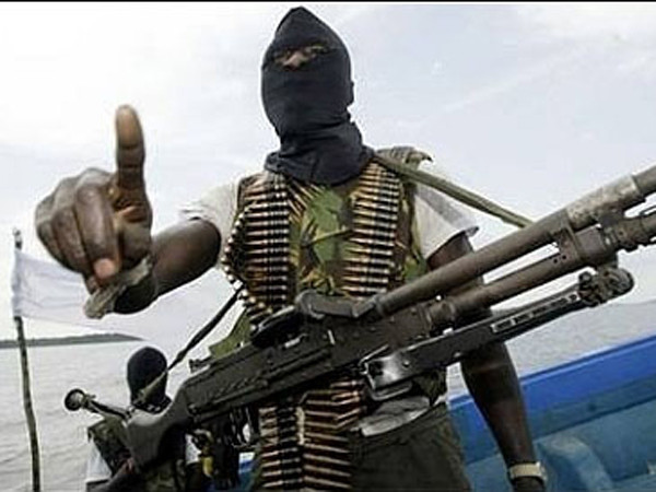 Một tên cướp biển Somalia