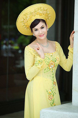 Hiện tại, nữ đại gia này có quốc tịch Thái Lan và thương xuyên đi về, xuất hiện trong các sự kiện lớn nhỏ của làng giải trí Việt.