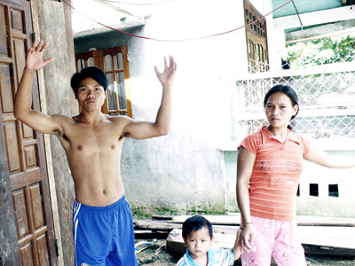 Người dân Bắc Trà My lo sợ kể về động đất 