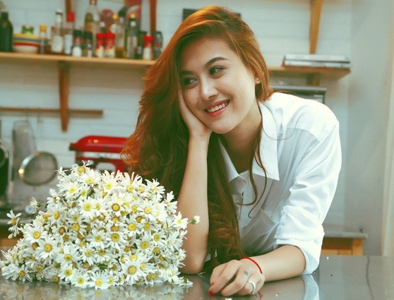  Hà Lade từng lọt top 12 Hot Vteen toàn miền Bắc. Năm 2011, cô đạt giải nhất Ngôi sao thời trang Miss teen