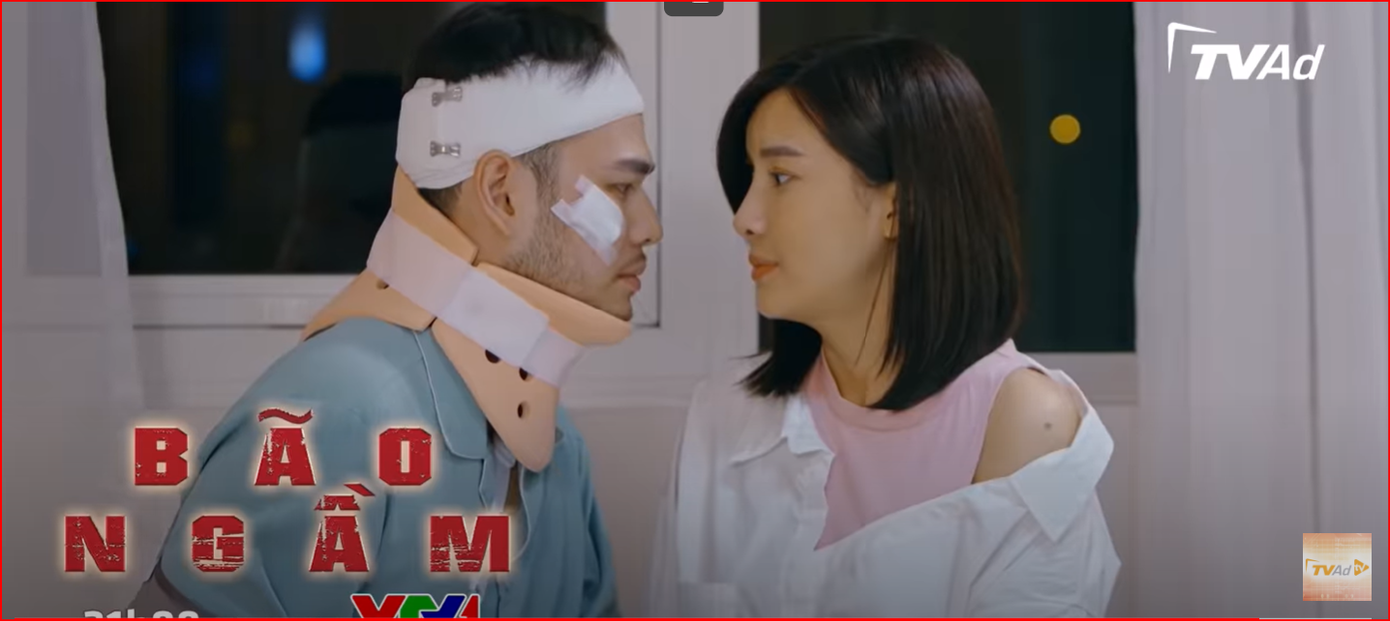 Hạ Lam đánh mất mình ngay trong quá trình làm nhiệm vụ. Hạ Lam đánh mất mình ngay trong quá trình làm nhiệm vụ.