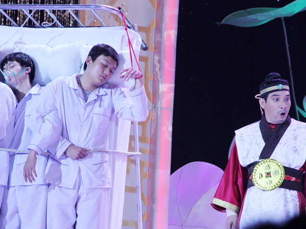 Táo quân 2012 tiếp tục đề cập những vấn đề nóng của xã hội, một cảnh đêm tổng duyệt Ảnh: T.Toan