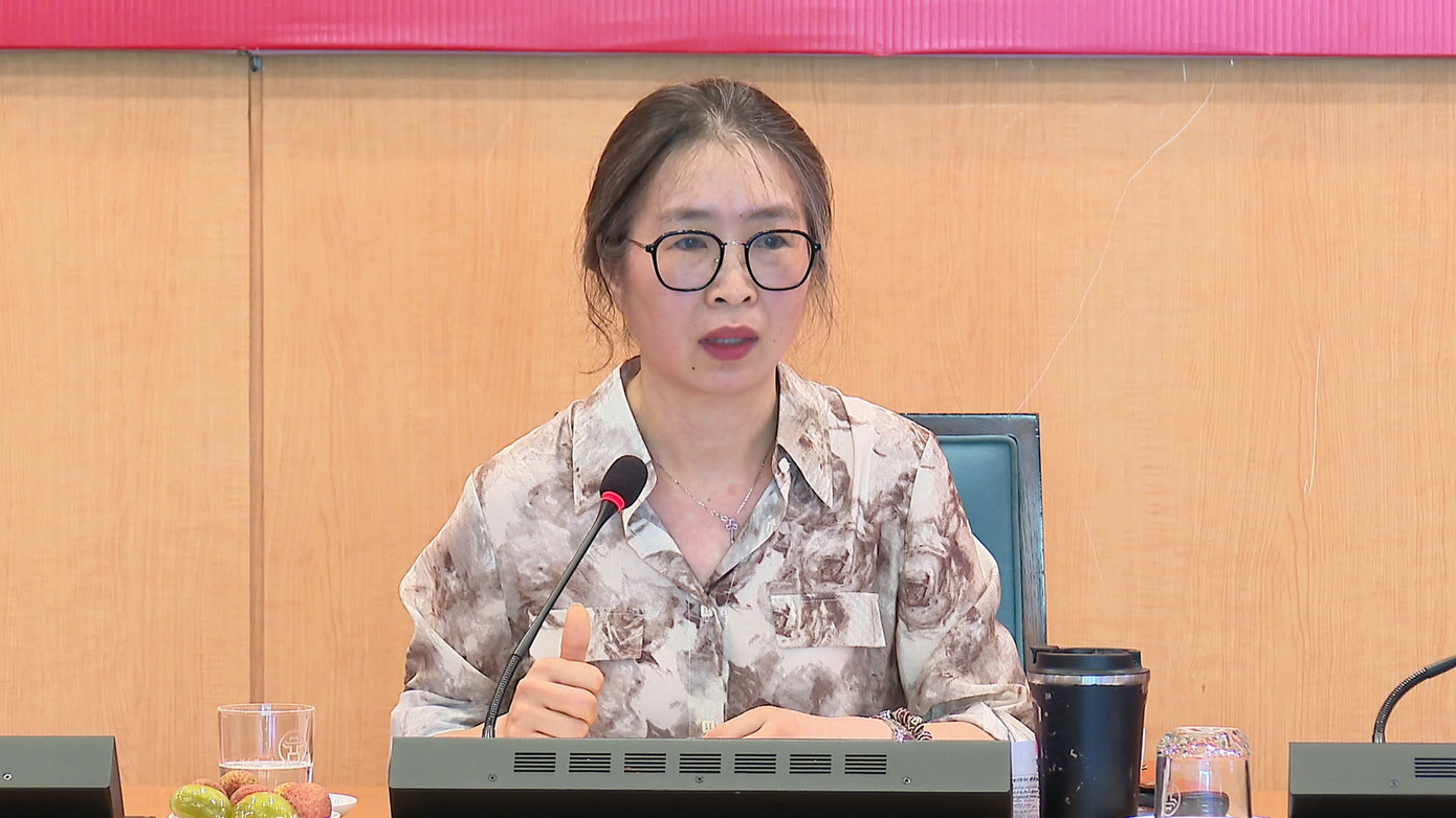 GS.TS. Bùi Thị Minh Hồng phát biểu tại hội thảo (ảnh: Thu Hằng)