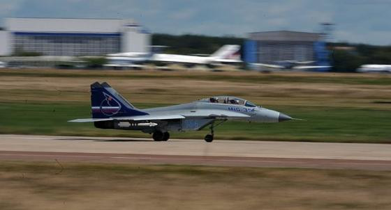 Vì sao Nga chưa bán tiêm kích tàng hình Su T-50? ảnh 2