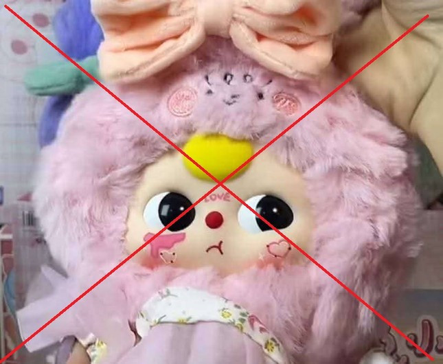 Sản phẩm Baby Three có in đường lưỡi bò ở trên má. Sản phẩm Baby Three có in đường lưỡi bò ở trên má.