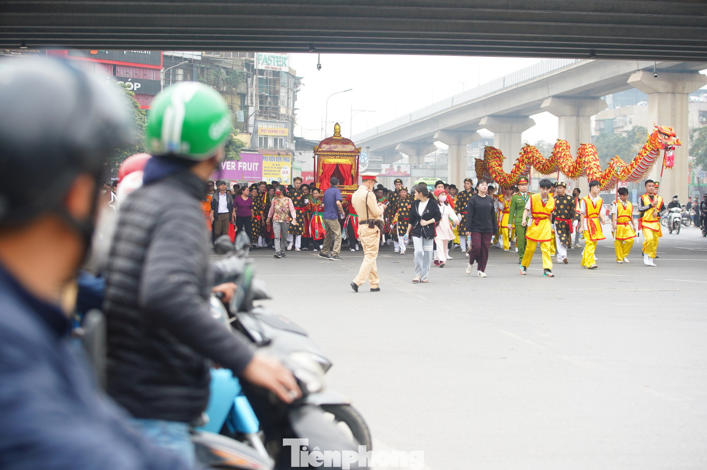 Lễ hội năm làng Mọc mang đậm giá trị lịch sử, gắn liền với lịch sử hình thành và phát triển của cộng đồng cư dân Kẻ Mọc, các làng Giáp Nhất, Cự Chính, Quan Nhân, Phùng Khoang.