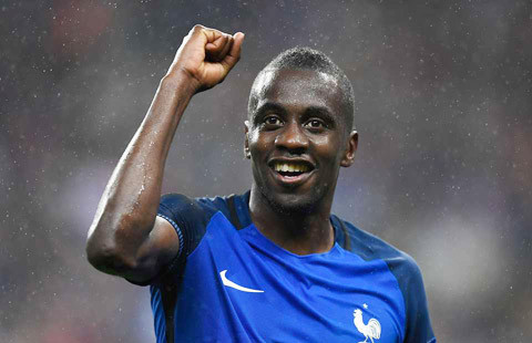 EURO 'ém hàng' nhiều thương vụ lớn ảnh 1