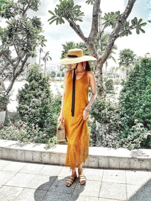 Bầu 7 tháng vẫn khoe ảnh bụng phẳng eo thon, Lan Khuê bị ‘tố’ sống ảo ảnh 6