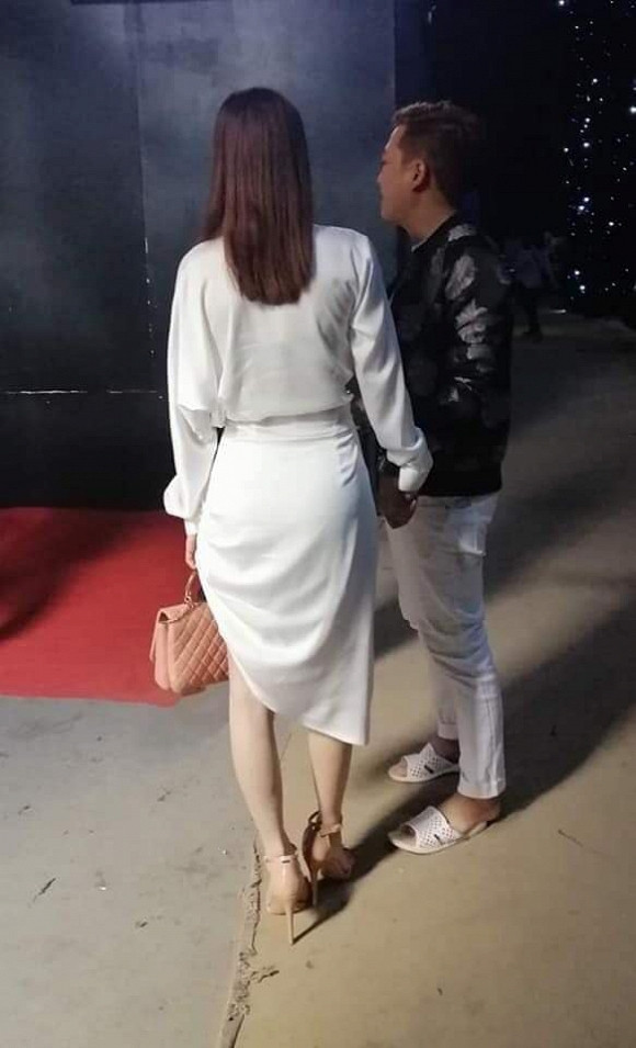 Hình ảnh Trường Giang - Nhã Phương nắm tay trong hậu trường gây ‘sốt’ ảnh 2