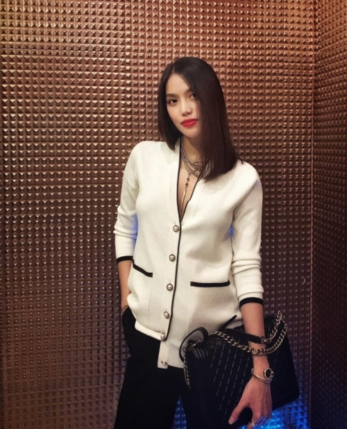 Bầu 7 tháng vẫn khoe ảnh bụng phẳng eo thon, Lan Khuê bị ‘tố’ sống ảo ảnh 7