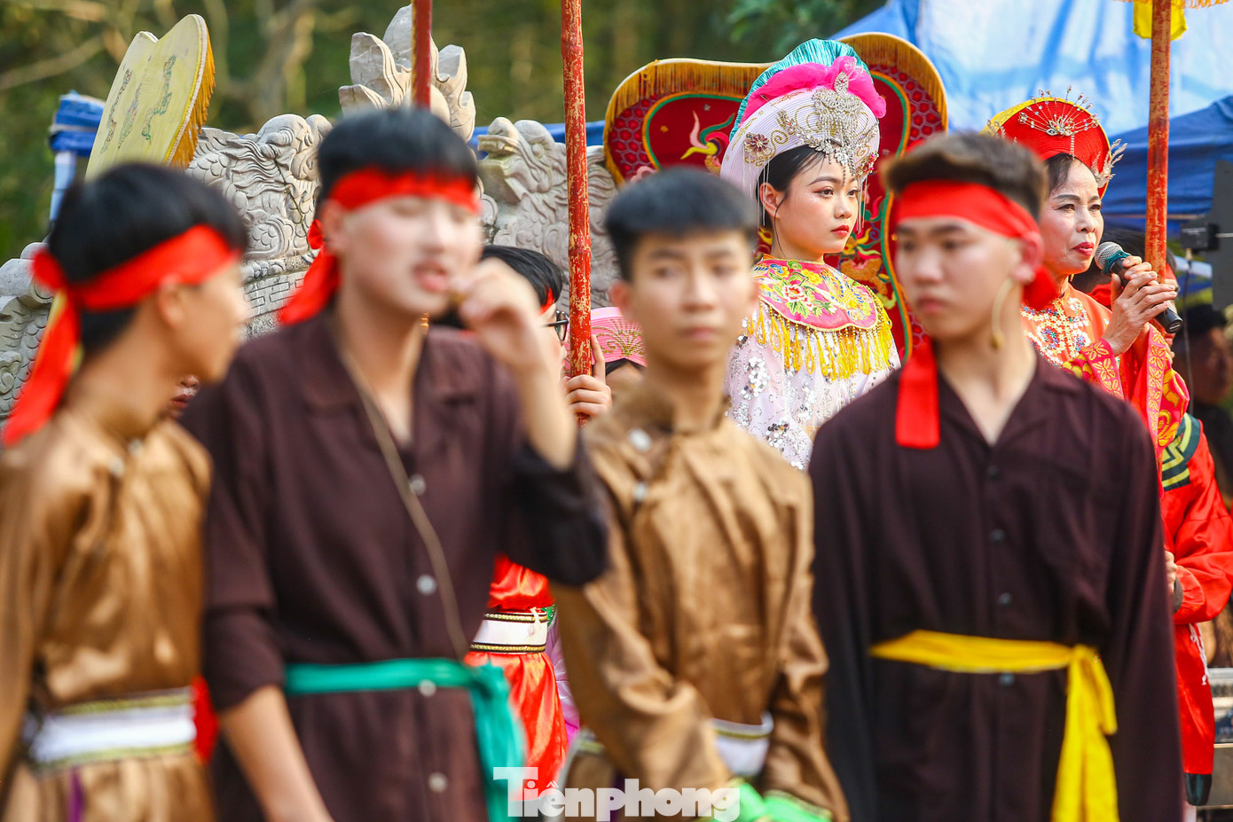 Gia đình nữ tướng Lê Hoa tuyên bố kết quả kén rể.