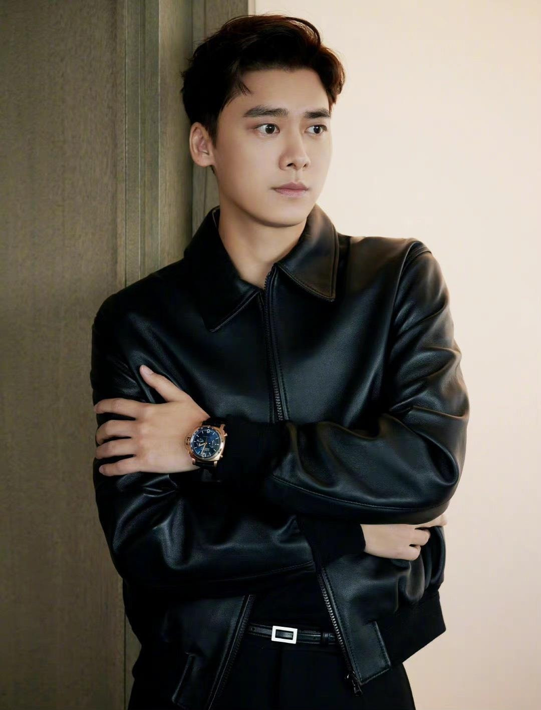 Lý Dịch Phong mất sự nghiệp vì bê bối mua dâm.