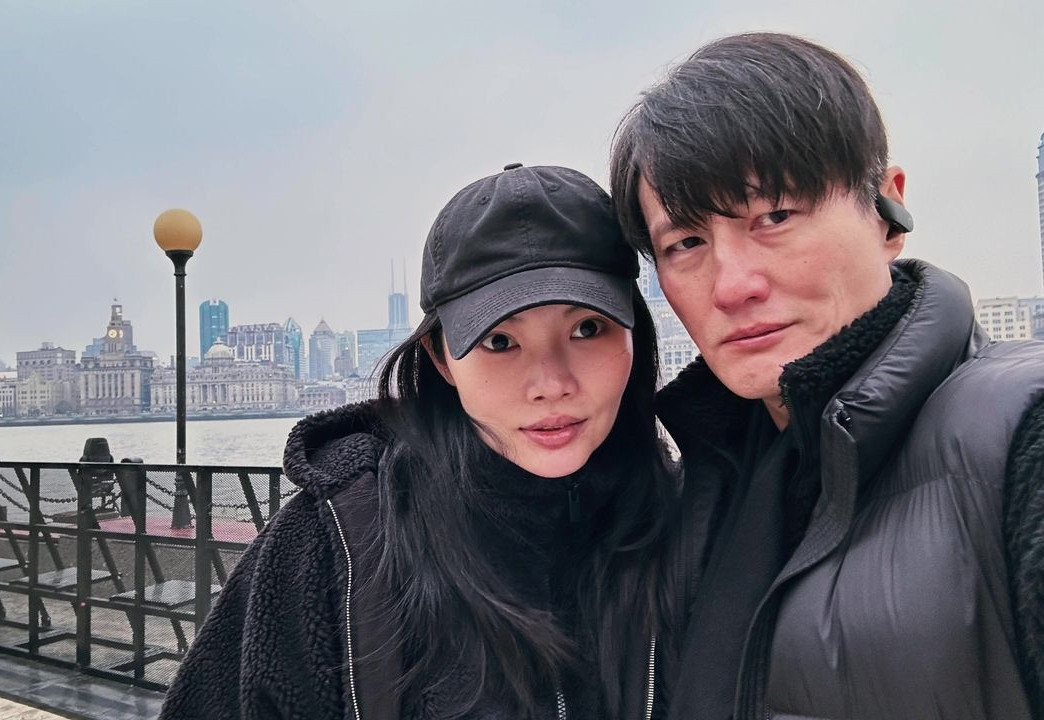 Từ Đông Đông gắn bó nhiều năm bên bạn trai hơn 15 tuổi. Từ Đông Đông gắn bó nhiều năm bên bạn trai hơn 15 tuổi.