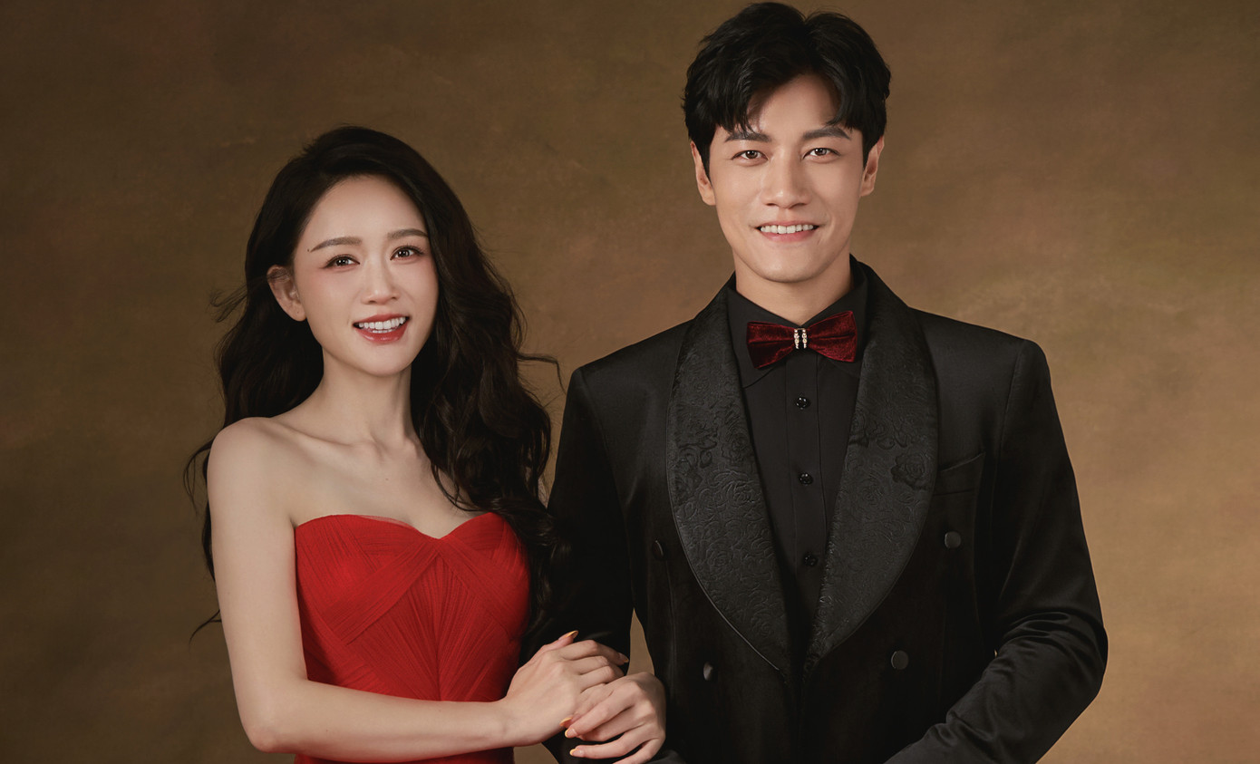 Alan Tằng Vỹ Xương cũng chứng minh tình cảm của mình bằng cách thường tới phim trường thăm vợ. Đặc biệt, Trần Kiều Ân tự hào khoe việc chồng và gia đình chồng không thúc ép việc cô phải có con khi đã lớn tuổi. Nữ diễn viên tận hưởng cuộc sống hiện tại viên mãn của mình. "Tôi năm nay đã 45 tuổi rồi. Tôi thích cuộc sống hiện tại. Tôi yêu bản thân mình và có quyền quyết định với thể xác, tinh thần của mình", nữ diễn viên nói. Ông xã cũng là người phát hiện ra Trần Kiều Ân có bệnh về đường hô hấp dễ dẫn tới đột tử và đưa nữ diễn viên đi điều trị.