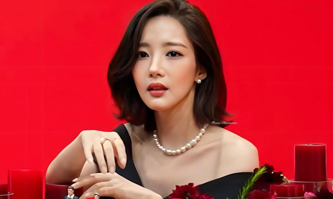 Park Min Young suýt mất sự nghiệp vì yêu doanh nhân lừa đảo.