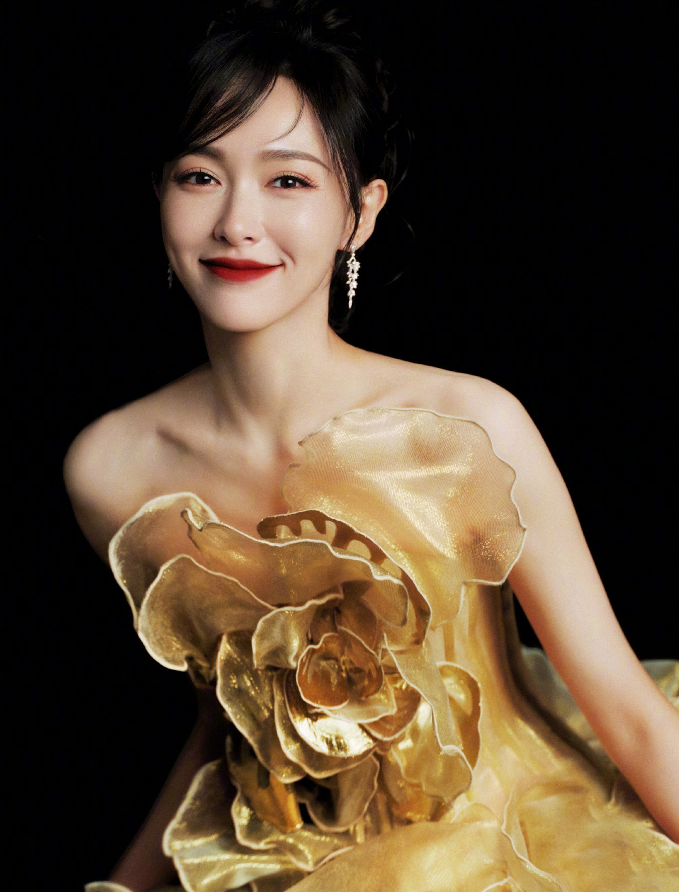 Đường Yên trở lại đỉnh cao danh tiếng với thành công của Phồn hoa.