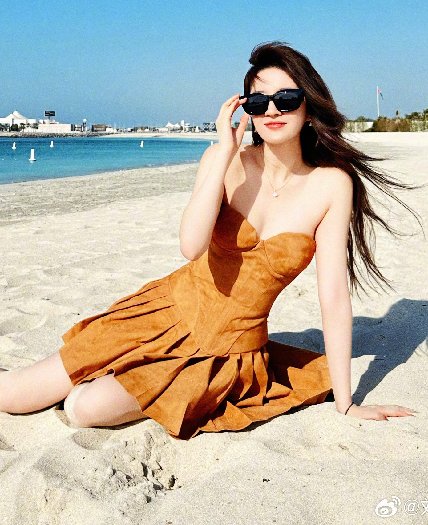 Theo Sohu, Lưu Diệc Phi không tham gia nhiều phim truyền hình nhưng đều có thành tích tốt. Trong quá khứ, cô ghi dấu ấn với hai vai diễn kinh điển Vương Ngữ Yên trong Thiên long bát bộ và Tiểu Long Nữ trong Thần điêu đại hiệp (2006). Quay trở lại mảng truyền hình sau 16 năm, bộ phim Mộng hoa lục của Lưu Diệc Phi cũng đạt những thành tích tốt như chỉ số truyền thông, bàn luận, điểm chất lượng trên trang Douban. Bộ phim hiện đại Đi đến nơi có gió được đánh giá có hiệu quả thúc đẩy du lịch của khu vực Vân Nam. Theo Sohu, Lưu Diệc Phi không tham gia nhiều phim truyền hình nhưng đều có thành tích tốt. Trong quá khứ, cô ghi dấu ấn với hai vai diễn kinh điển Vương Ngữ Yên trong Thiên long bát bộ và Tiểu Long Nữ trong Thần điêu đại hiệp (2006). Quay trở lại mảng truyền hình sau 16 năm, bộ phim Mộng hoa lục của Lưu Diệc Phi cũng đạt những thành tích tốt như chỉ số truyền thông, bàn luận, điểm chất lượng trên trang Douban. Bộ phim hiện đại Đi đến nơi có gió được đánh giá có hiệu quả thúc đẩy du lịch của khu vực Vân Nam.