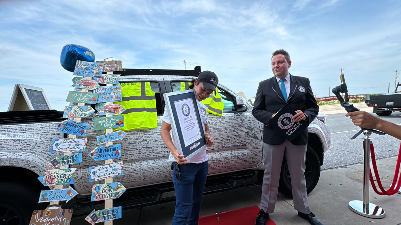 Sky Le lập kỷ lục Guinness thế giới.