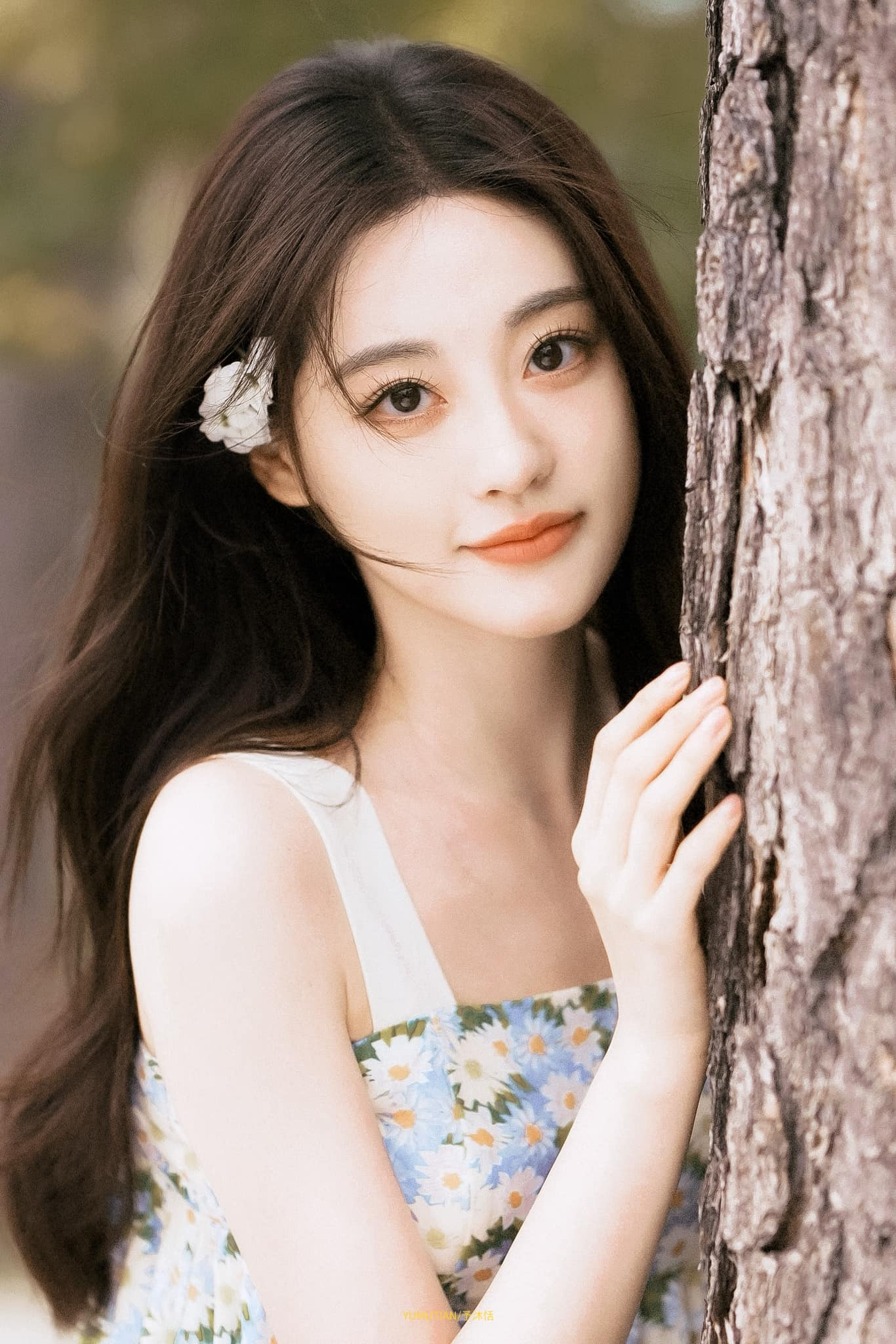 Biên kịch Vu Chính công khai bóc phốt Chúc Tự Đan nhưng không được công chúng ủng hộ.