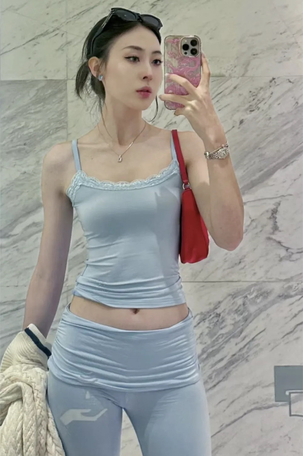 Christina được đánh giá là thí sinh có khí chất thời thượng không khác gì ngôi sao thực sự. Hình ảnh Christina chụp cùng mỹ nhân TVB Cao Hải Ninh cho thấy cô không hề bị lép vế. Christina được đánh giá là thí sinh có khí chất thời thượng không khác gì ngôi sao thực sự. Hình ảnh Christina chụp cùng mỹ nhân TVB Cao Hải Ninh cho thấy cô không hề bị lép vế.