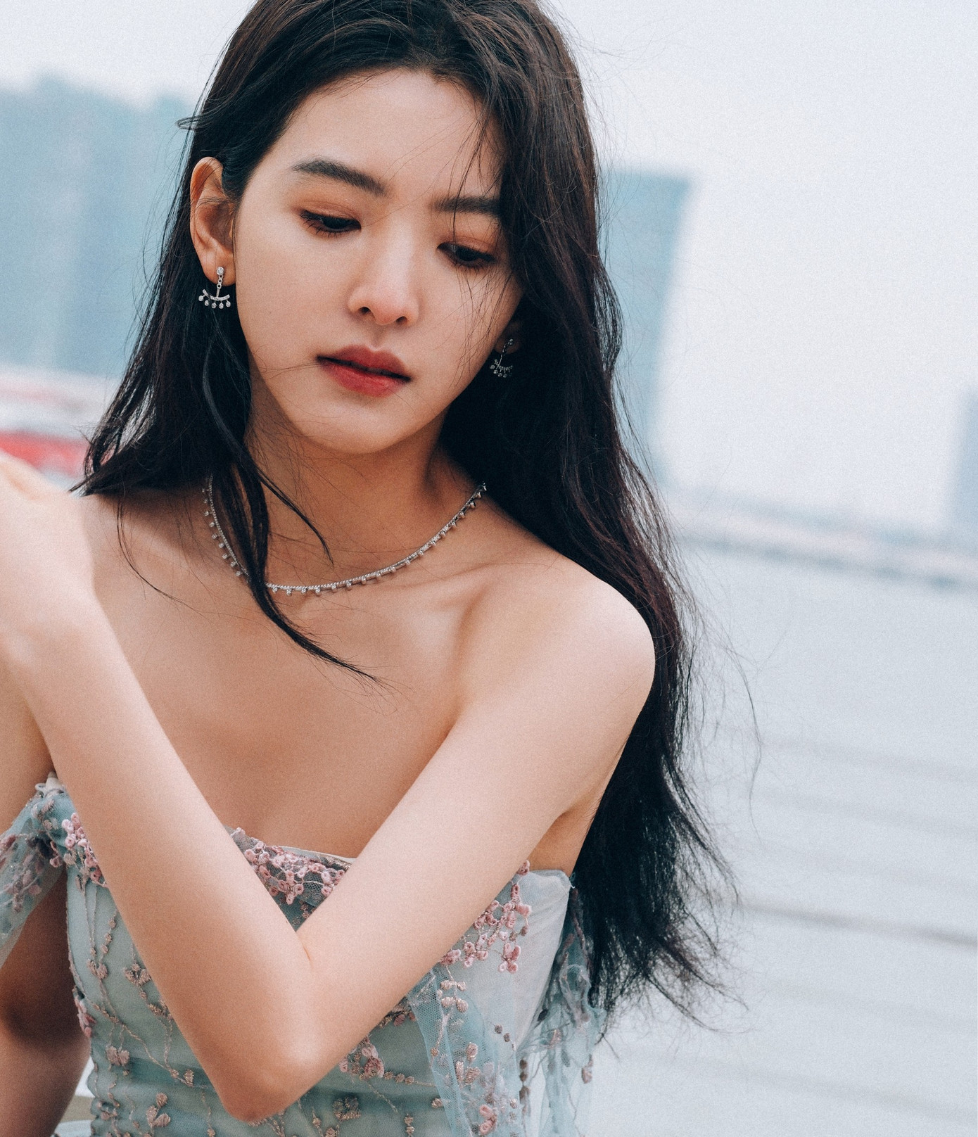 "Khi Chương Nhược Nam khóc, cả thế giới có lỗi với cô", lời nhận xét thể hiện khả năng đóng cảnh khóc rất dễ gây đồng cảm của nữ diễn viên.