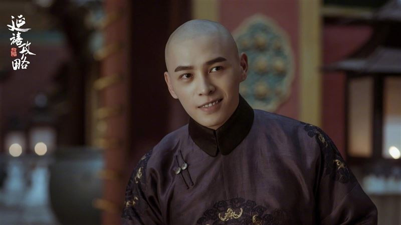 Hồng Nghiêu đóng vai Hoằng Trú trong Diên Hi Công Lược.