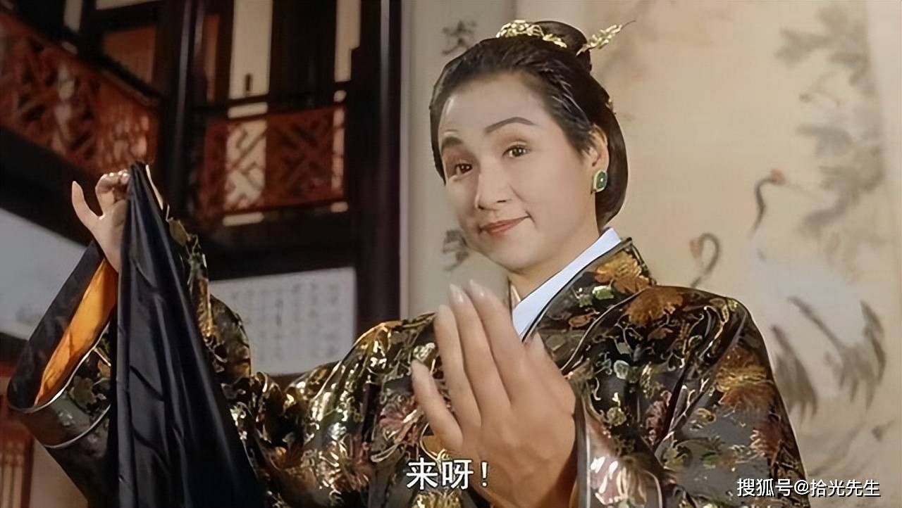 Vai diễn Hoa phu nhân đã trở thành nhân vật huyền thoại trên màn ảnh Hoa ngữ. Vai diễn Hoa phu nhân đã trở thành nhân vật huyền thoại trên màn ảnh Hoa ngữ.