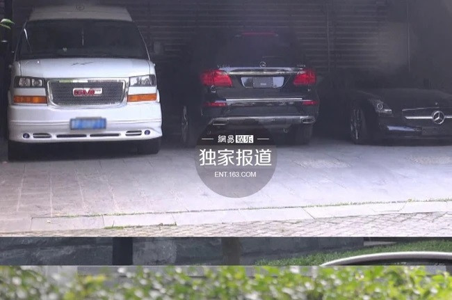 Vợ chồng Lục Nghị bên những chiếc siêu xe mà họ sở hữu. Vợ chồng Lục Nghị bên những chiếc siêu xe mà họ sở hữu.