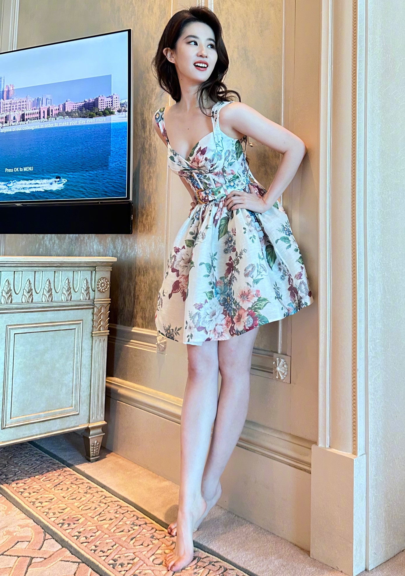 Theo Sohu, Lưu Diệc Phi không tham gia nhiều phim truyền hình nhưng đều có thành tích tốt. Trong quá khứ, cô ghi dấu ấn với hai vai diễn kinh điển Vương Ngữ Yên trong Thiên long bát bộ và Tiểu Long Nữ trong Thần điêu đại hiệp (2006). Quay trở lại mảng truyền hình sau 16 năm, bộ phim Mộng hoa lục của Lưu Diệc Phi cũng đạt những thành tích tốt như chỉ số truyền thông, bàn luận, điểm chất lượng trên trang Douban. Bộ phim hiện đại Đi đến nơi có gió được đánh giá có hiệu quả thúc đẩy du lịch của khu vực Vân Nam. Theo Sohu, Lưu Diệc Phi không tham gia nhiều phim truyền hình nhưng đều có thành tích tốt. Trong quá khứ, cô ghi dấu ấn với hai vai diễn kinh điển Vương Ngữ Yên trong Thiên long bát bộ và Tiểu Long Nữ trong Thần điêu đại hiệp (2006). Quay trở lại mảng truyền hình sau 16 năm, bộ phim Mộng hoa lục của Lưu Diệc Phi cũng đạt những thành tích tốt như chỉ số truyền thông, bàn luận, điểm chất lượng trên trang Douban. Bộ phim hiện đại Đi đến nơi có gió được đánh giá có hiệu quả thúc đẩy du lịch của khu vực Vân Nam.