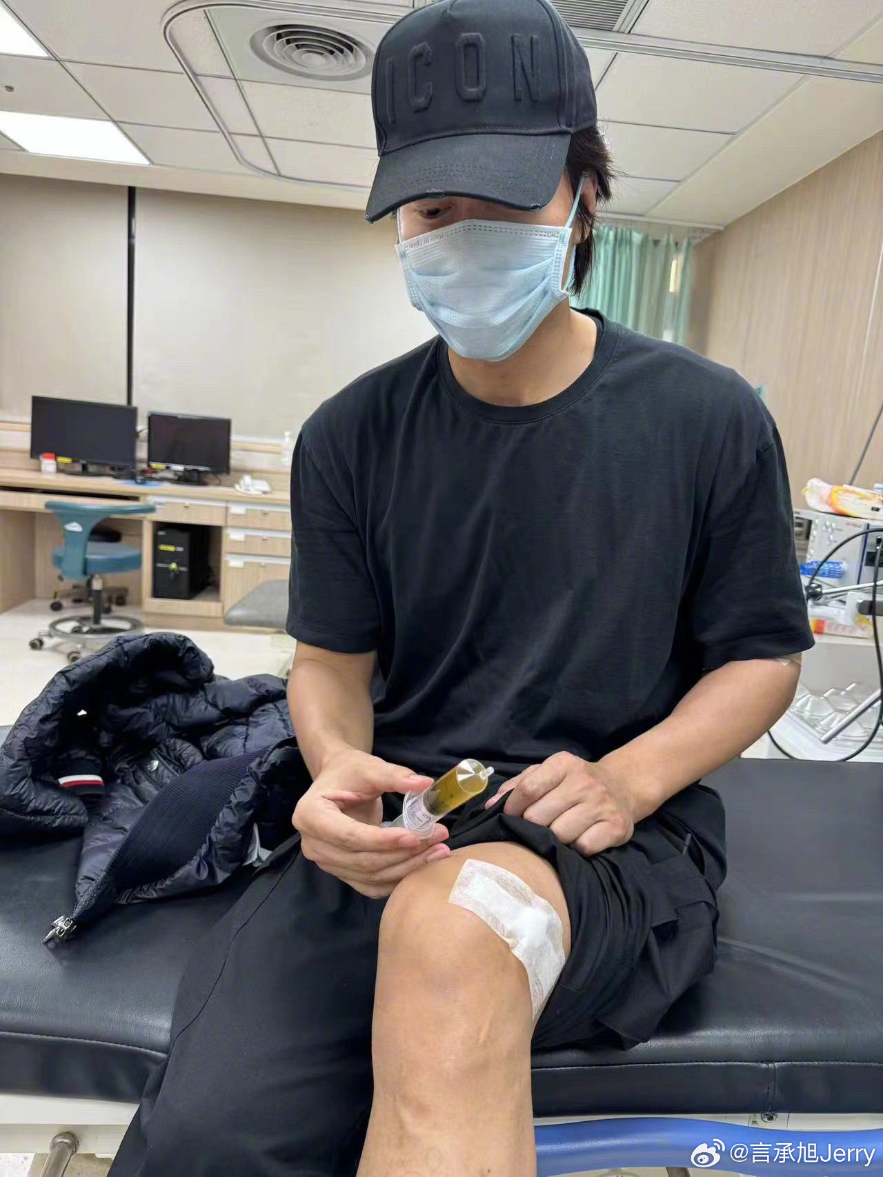 Ngôn Thừa Húc thông báo bị chấn thương nên phải nghỉ quay show. Tuy nhiên sau đó nam diễn viên quay về Đài Loan để gây bất ngờ trong dịp sinh nhật đàn chị. Ngôn Thừa Húc thông báo bị chấn thương nên phải nghỉ quay show. Tuy nhiên sau đó nam diễn viên quay về Đài Loan để gây bất ngờ trong dịp sinh nhật đàn chị.