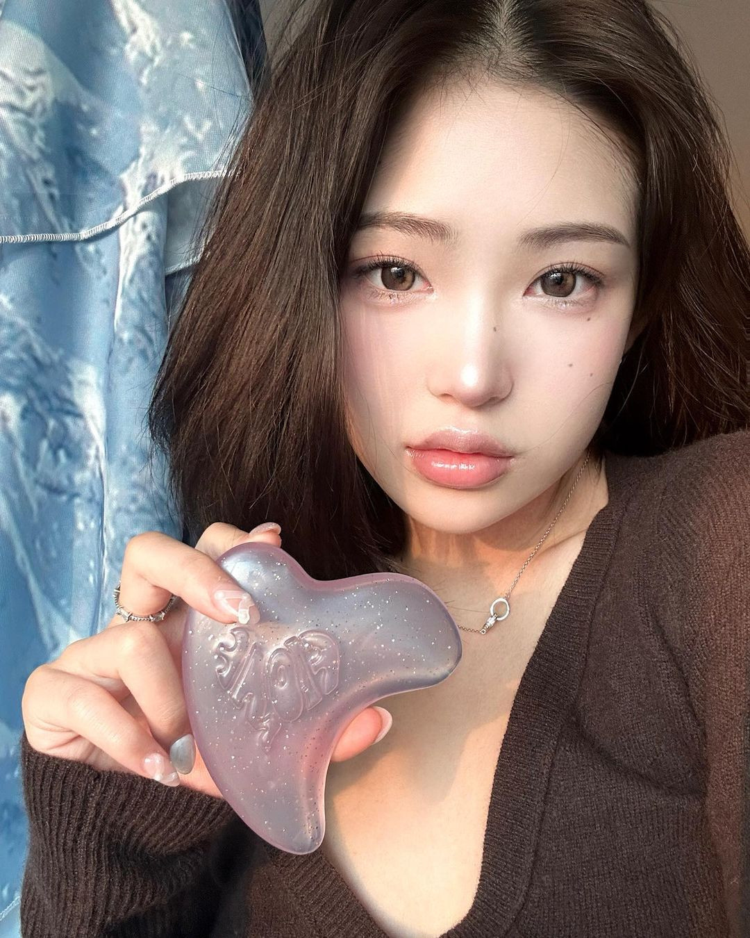 Choi Jun Hee chia sẻ cô từng có giai đoạn trầm cảm phải vào bệnh viện điều trị hơn một năm. Bên cạnh đó, việc mắc bệnh Lupus ban đỏ khiến cân nặng của Choi Jun Hee tăng không kiểm soát. Có thời điểm cô nặng tới 96 kg. Vì thân hình kém thon gọn, Choi Jun Hee càng thiếu tự tin, khiến bệnh trầm cảm nặng hơn. Vòng tuần hoàn đó dường như khiến thiếu nữ ở độ tuổi 17 gục ngã.