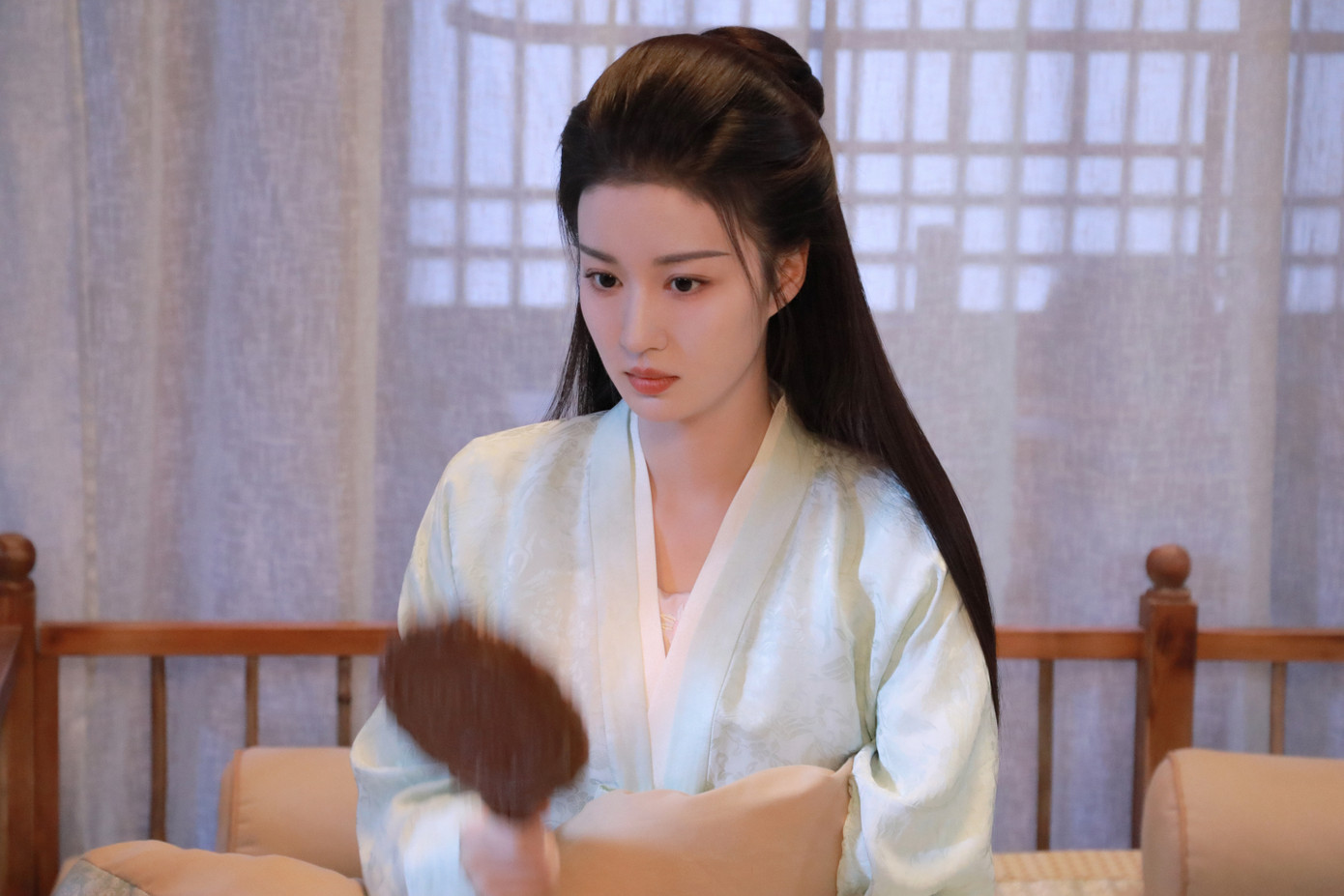 Ngôi sao sinh năm 1999 là nhân vật thu hút nhất trong phim. Ngôi sao sinh năm 1999 là nhân vật thu hút nhất trong phim.