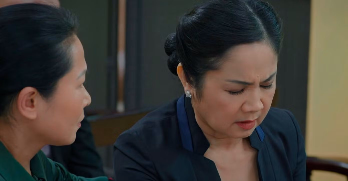 Bà Hà thất vọng với lời khai của bà Xinh. Bà Hà thất vọng với lời khai của bà Xinh.
