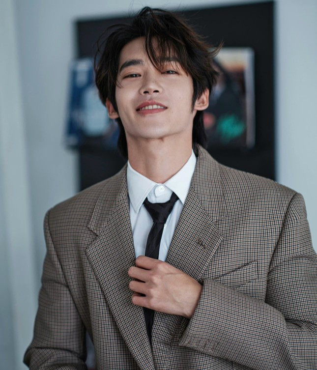 Vu Thích được đánh giá diễn tốt, khí chất cuốn hút, có tài cưỡi ngựa bắn cung... Những yếu tố này giúp anh trở thành ngôi sao điện ảnh toàn diện. Đáng tiếc, nam diễn viên không thể kiểm soát được đời tư của mình. Vu Thích được đánh giá diễn tốt, khí chất cuốn hút, có tài cưỡi ngựa bắn cung... Những yếu tố này giúp anh trở thành ngôi sao điện ảnh toàn diện. Đáng tiếc, nam diễn viên không thể kiểm soát được đời tư của mình.